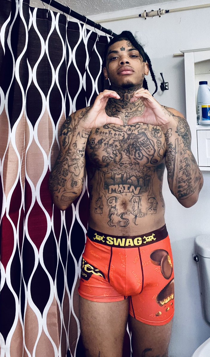 count57976's tweet photo. 😏🔥🔥 https://t.co/SGuSsoFwCi