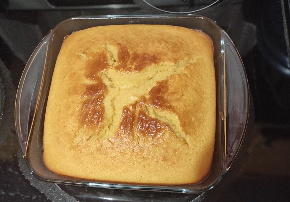 CanariCreations's tweet image. That's my cake and I am sticking to it. 

#canarikindcafe 
#cakes 
#CreateWithCanari 
#creative 
#homemadefood