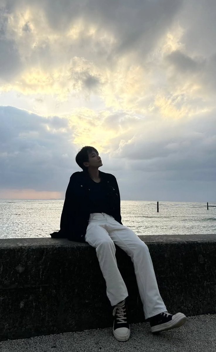 ジョンハンさん👼から後光がさしてるってことよねー😆 #JEONGHAN 513