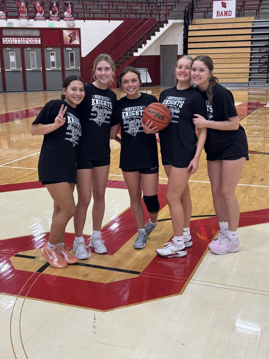 CoachKeyes43's tweet photo. Semi-State Practice! 🏀🏀🏀#LadyKnightsBasketball https://t.co/jeqetmz9rb