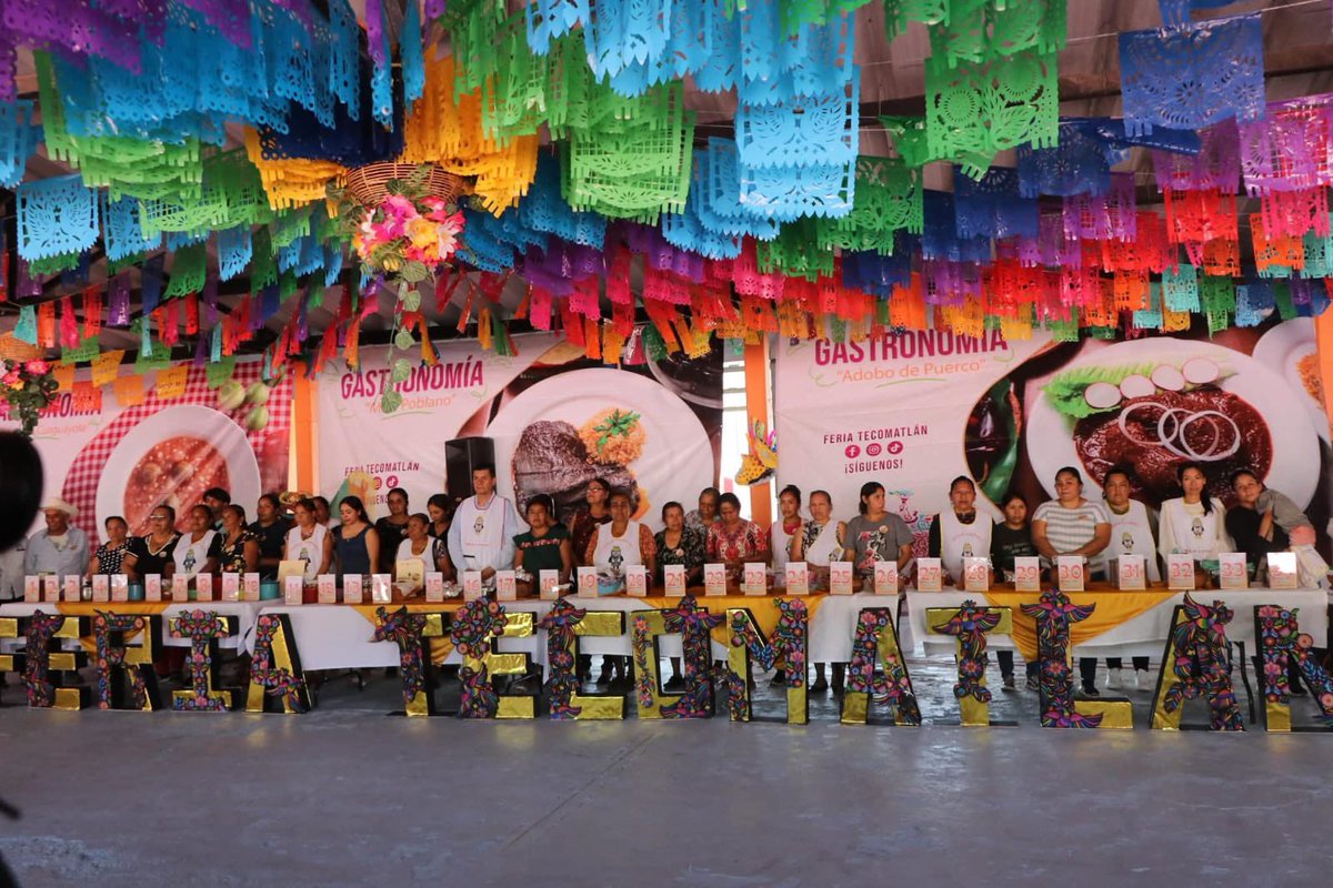 chuyuam's tweet photo. La #FeriaDeLosPueblos es convivencia, es unidad y es esperanza. Sigamos fortaleciendo estos espacios donde el pueblo es protagonista y no espectador. 🙌🎉 https://t.co/dOksy4xKXV