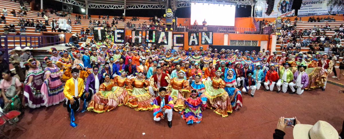 chuyuam's tweet photo. Que la #FeriaDeLosPueblos sea motivo para organizarnos más, para impulsar el talento local y para demostrar que cuando el pueblo se une, no hay meta imposible. 💪🌺 https://t.co/UOeHoGth5S