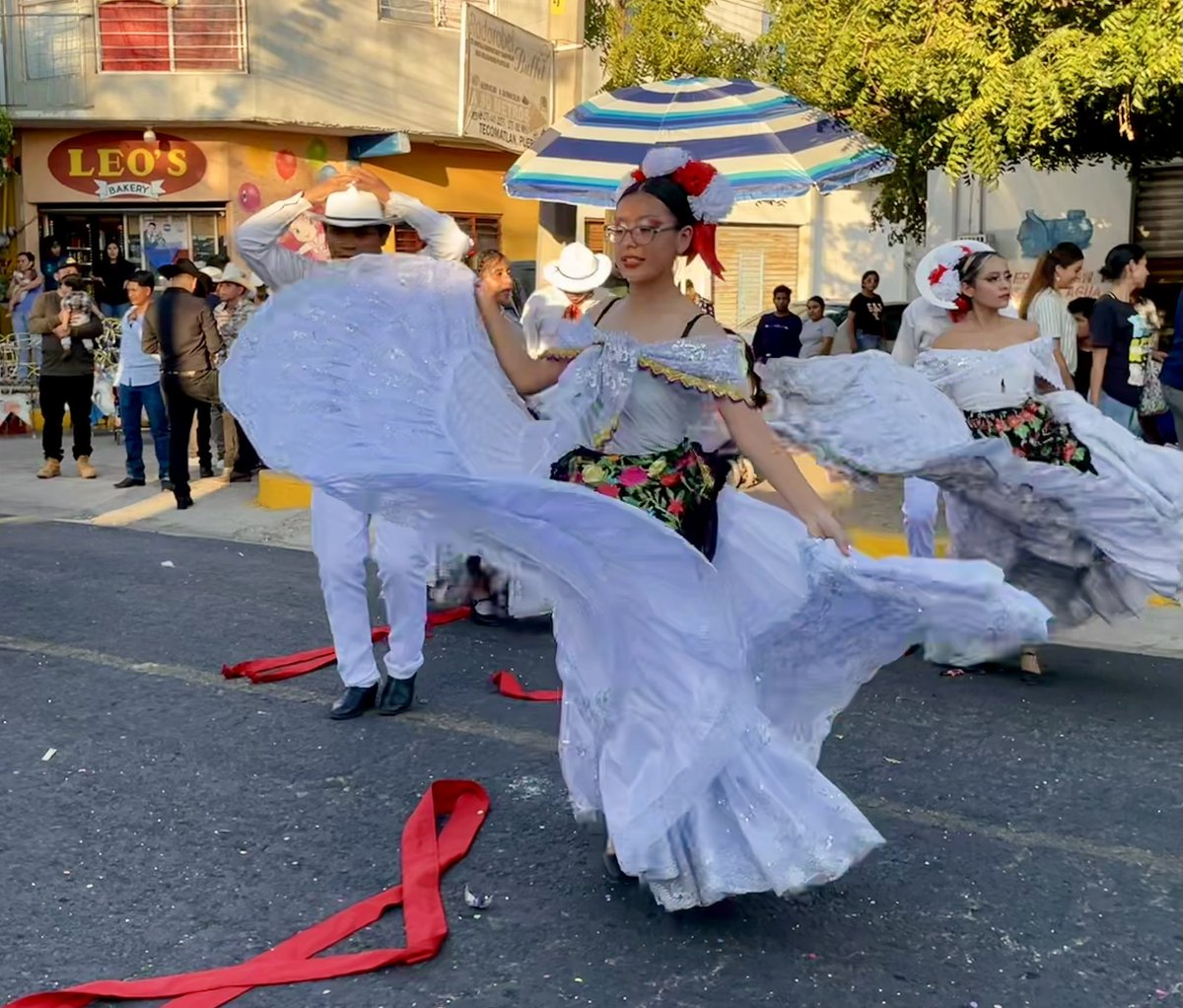chuyuam's tweet photo. Que la #FeriaDeLosPueblos sea motivo para organizarnos más, para impulsar el talento local y para demostrar que cuando el pueblo se une, no hay meta imposible. 💪🌺 https://t.co/UOeHoGth5S