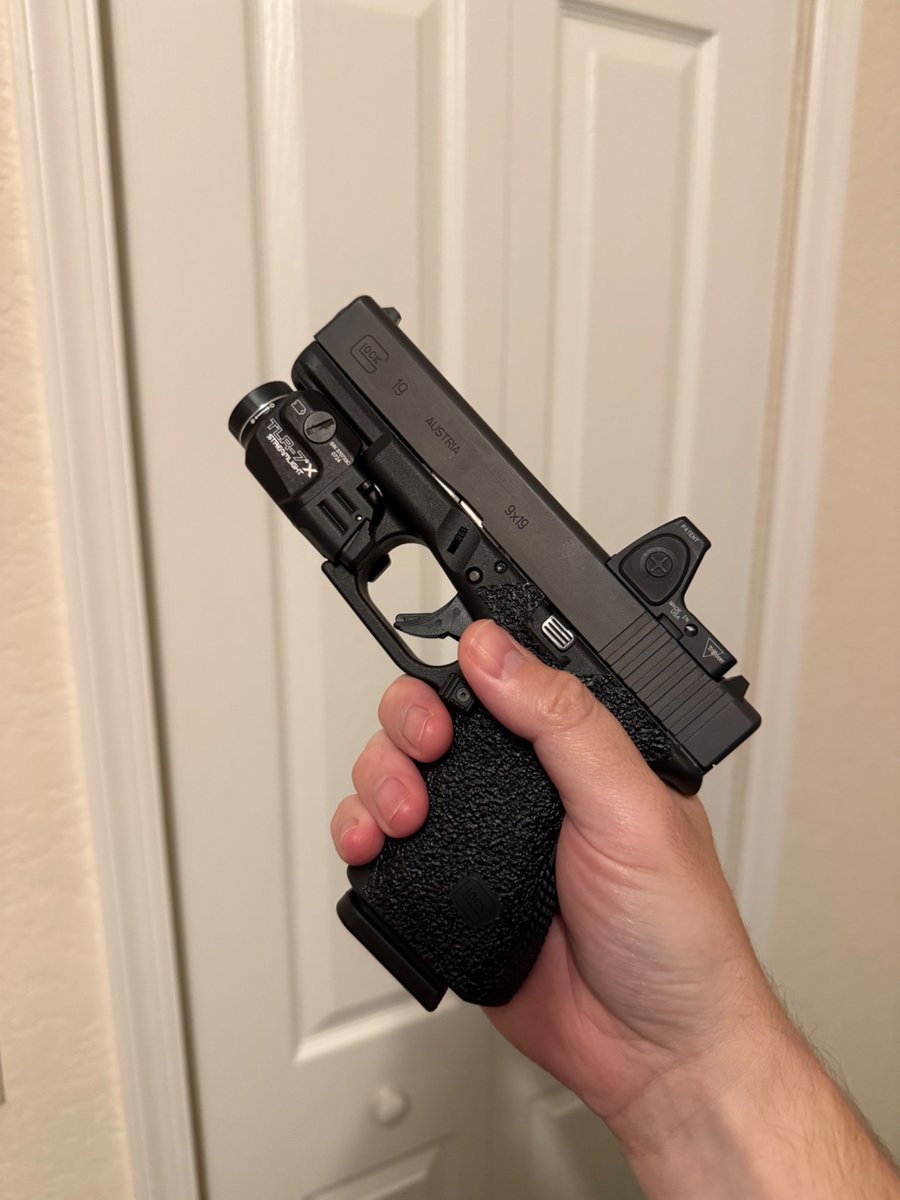 Doc Strangelove tweet media