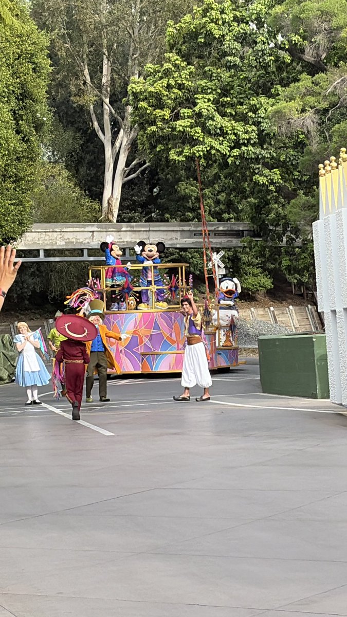 カリフォルニアディズニー7日目(2/9) ついに最終日！！ フロリダもパリ