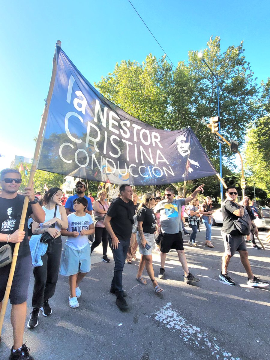 Daniel de los Santos tweet media