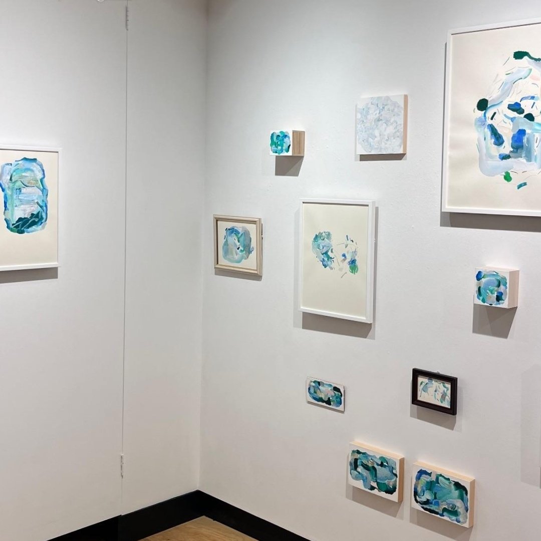 ＼開催中／尾柳佳枝 絵の展示「愉快な冬」
2026. 2/12（水）- 2/24（火）
12:00～20:00 （2/24最終日は～18:00）
水曜日定休｜入場無料
にじ画廊(東京・吉祥寺駅 徒歩4分)
本日2/20、15時から在廊してます
「あなたの持ち物に絵を描きます」もできます
oyanagikae.net/202602nijigaro/