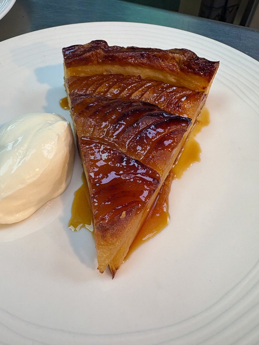 Apple galette, good crème fraîche, Calvados caramel