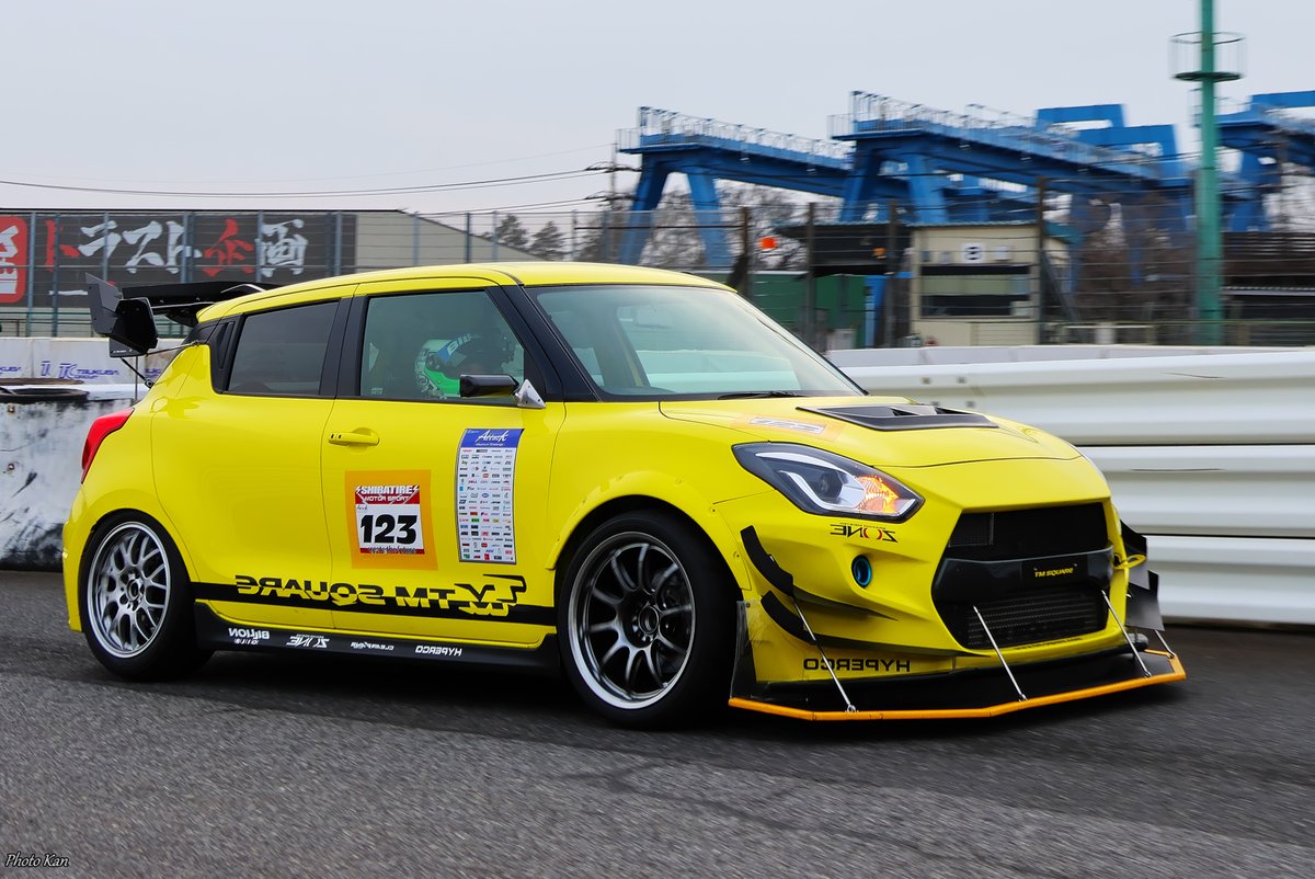 かんでし tweet media