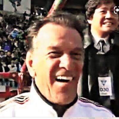 palmeirense amargo em relação ao telê kkkkkkkkkkkkkkkkkkkkkkkkkkkkkkkkkkkkkkkkkkkkkkkkkkkkkkkkkkkkkkkkkkkkkkkkkkkkkkkkkk

o que vocês nunca conseguiram ele conseguiu 2 vezes, forte abraço