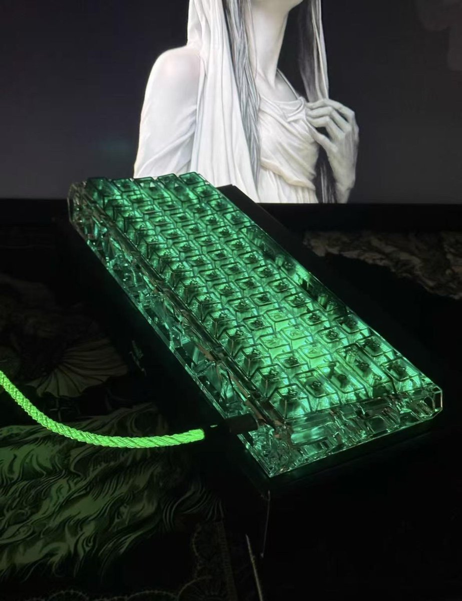 setuprio's tweet photo. The Emerald Gemstone 🟢💎
Custom build featuring:
🔹 Case: GH60 Hollow-out (Skeleton) case
🔹 PCB: Mad60
🔹 Switches: Leobog Gray Wood & Lightning White
🔹 Keycaps: Crystal Emerald
Tuned for peak performance. ⚡️
#keyboard #mad60 #leobog #wooting https://t.co/f2xL3ViyEe