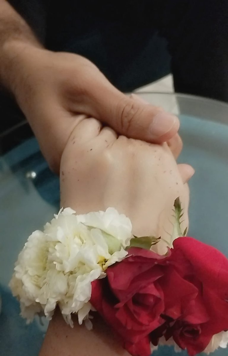 Monna Naseer🌚💓☕ tweet media