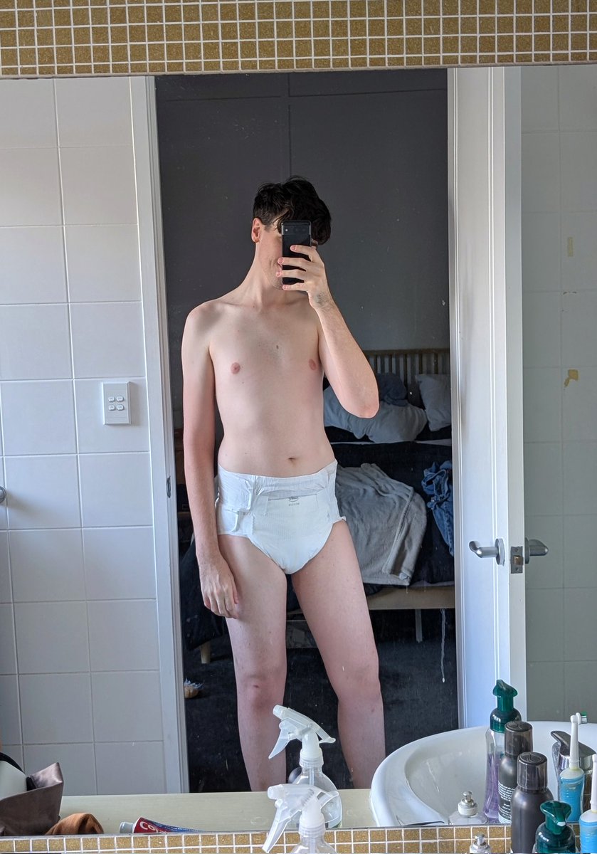 CharlieCrinklz tweet media