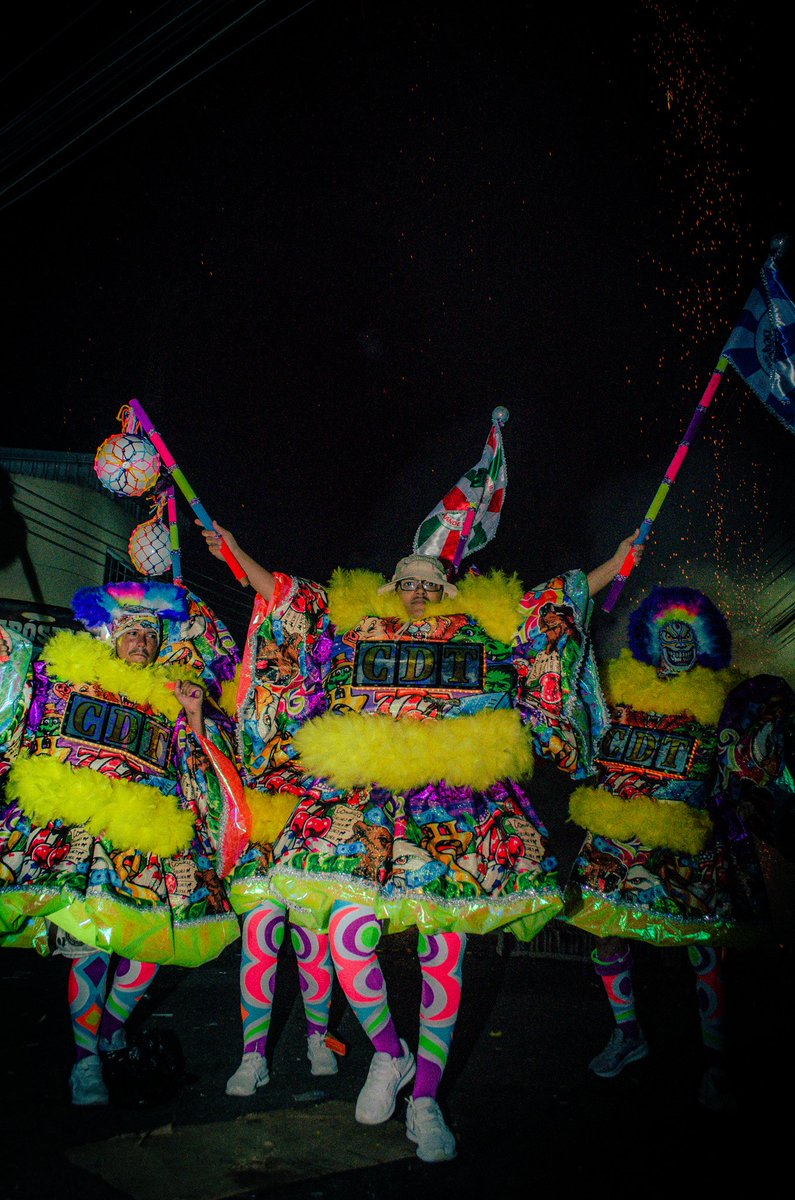 crfleozin70's tweet photo. mais um pouco do melhor Carnaval do mundo
A conduta é fodaa https://t.co/JxsmLySSbK