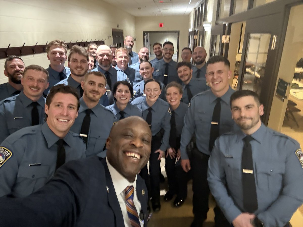 Mayor Yemi tweet media