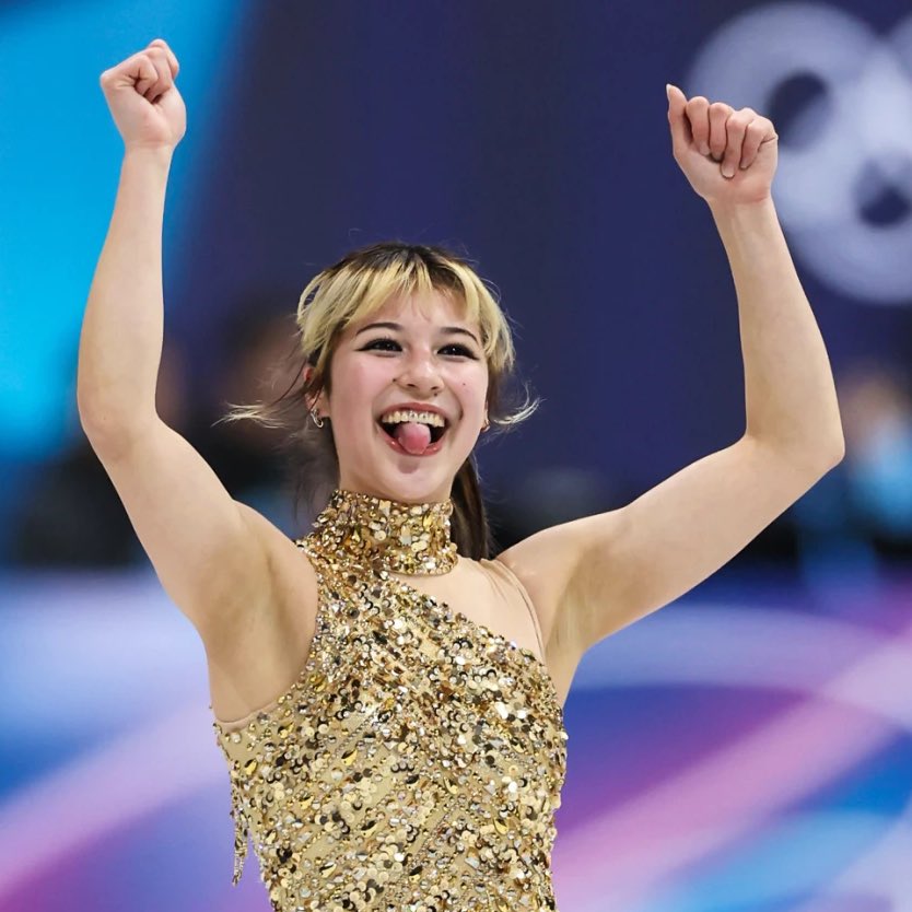 courtenay lou who 🩵 MAISIE LA tweet media