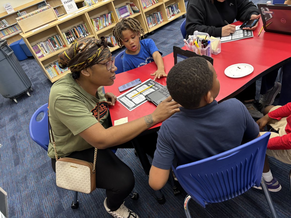 Friendly Neighborhood Principal Eva Morgan tweet media