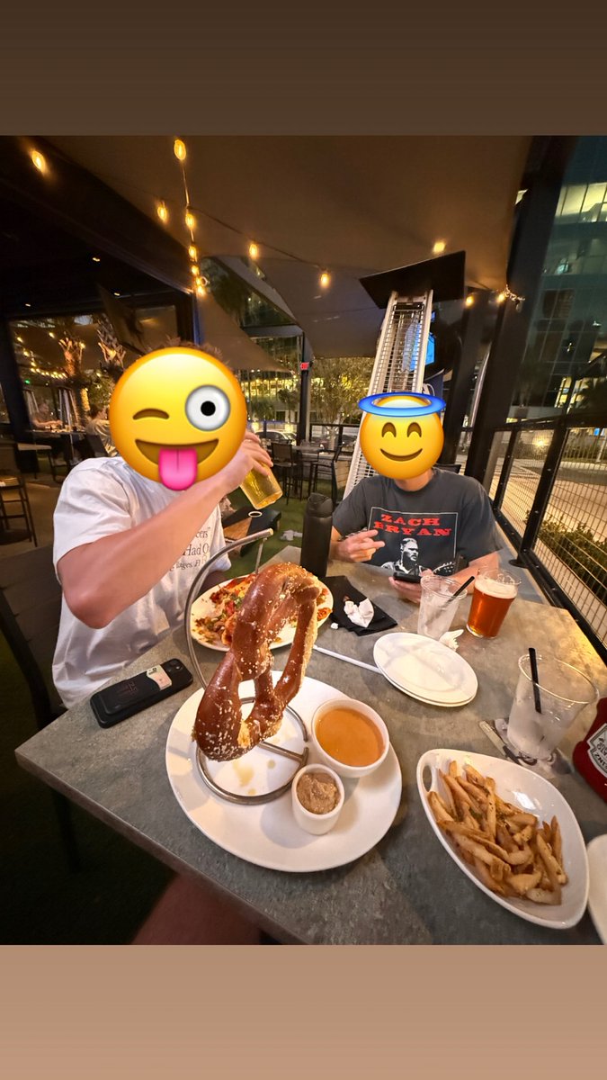 Billybobbybrown tweet media