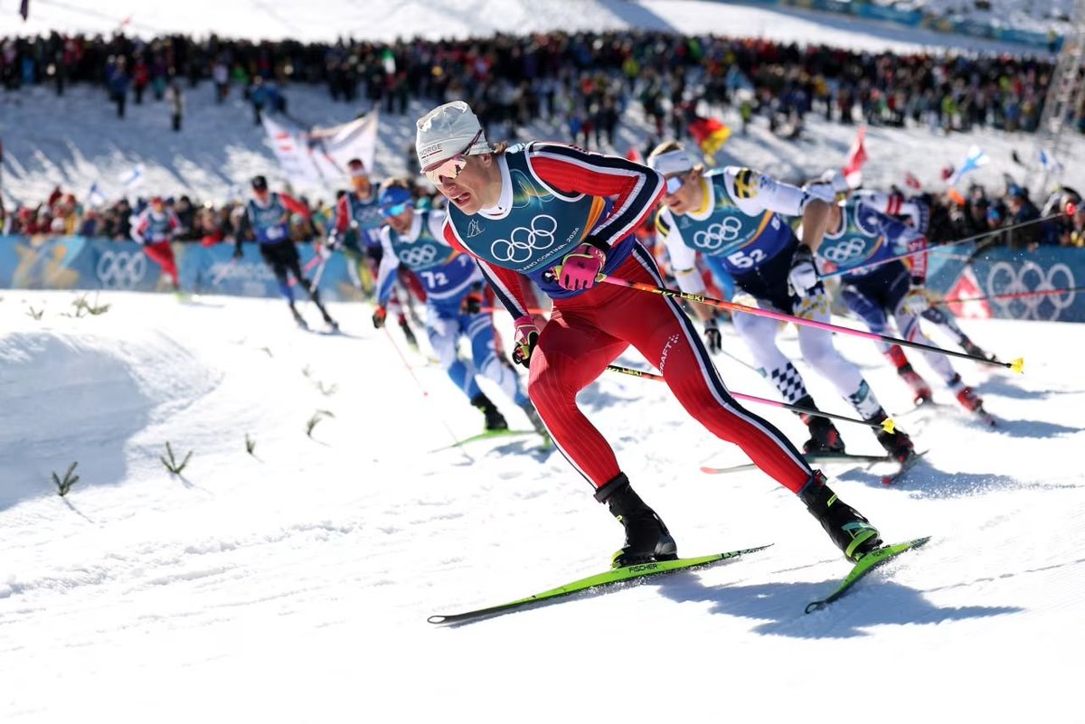 Johannes Klaebo🇳🇴 ya es el segundo atleta con más medallas de oro en la historia olímpica (verano e invierno).

Pero el sábado podría unirse a otro selecto grupo: el de atletas que han ganado 6 o más preseas doradas en la misma cantidad de pruebas; es decir, que en todas sus