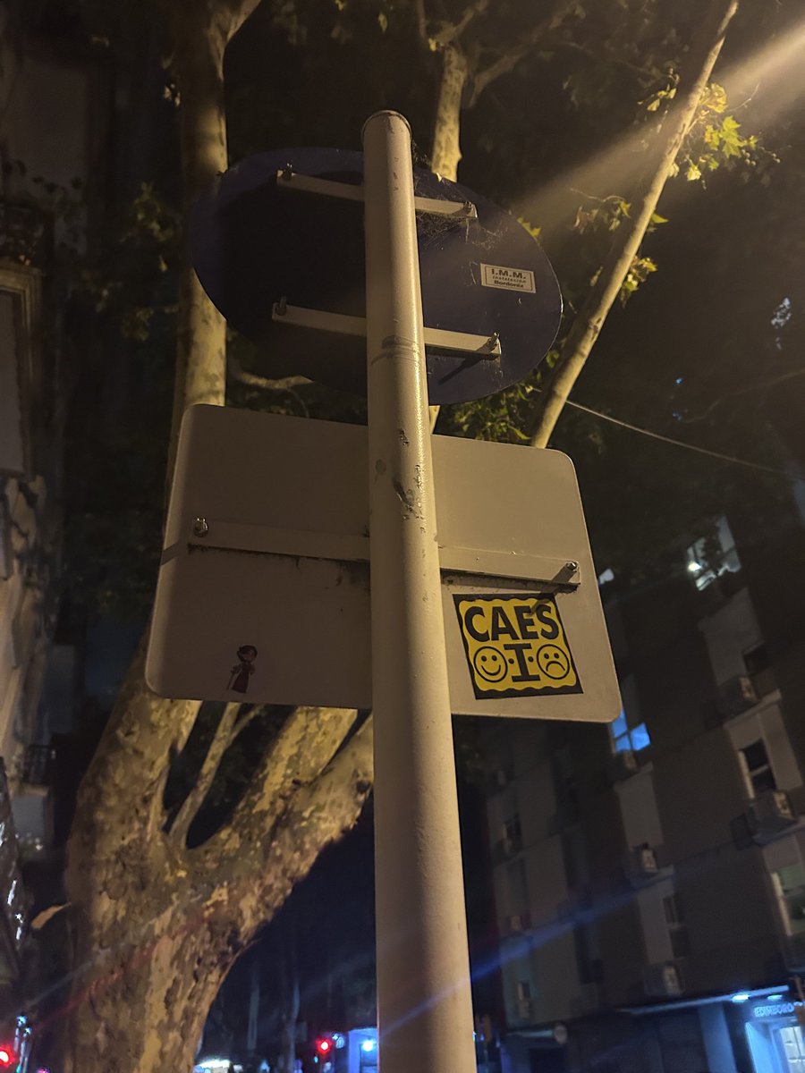 Para los que me siguen de country humans/paisescomohumanos/latin hetalia. Dejé una Aramí🇵🇾🇵🇾🇵🇾entre Río Negro y Soriano por si están en Uruguay🇺🇾