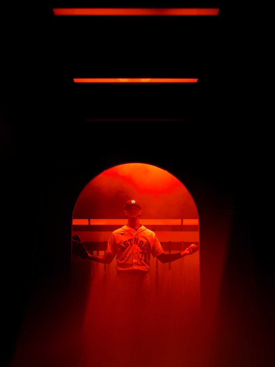 astros's tweet photo. In pursuit as one. 

#ChaseTheFight https://t.co/1QAyMldeJ4