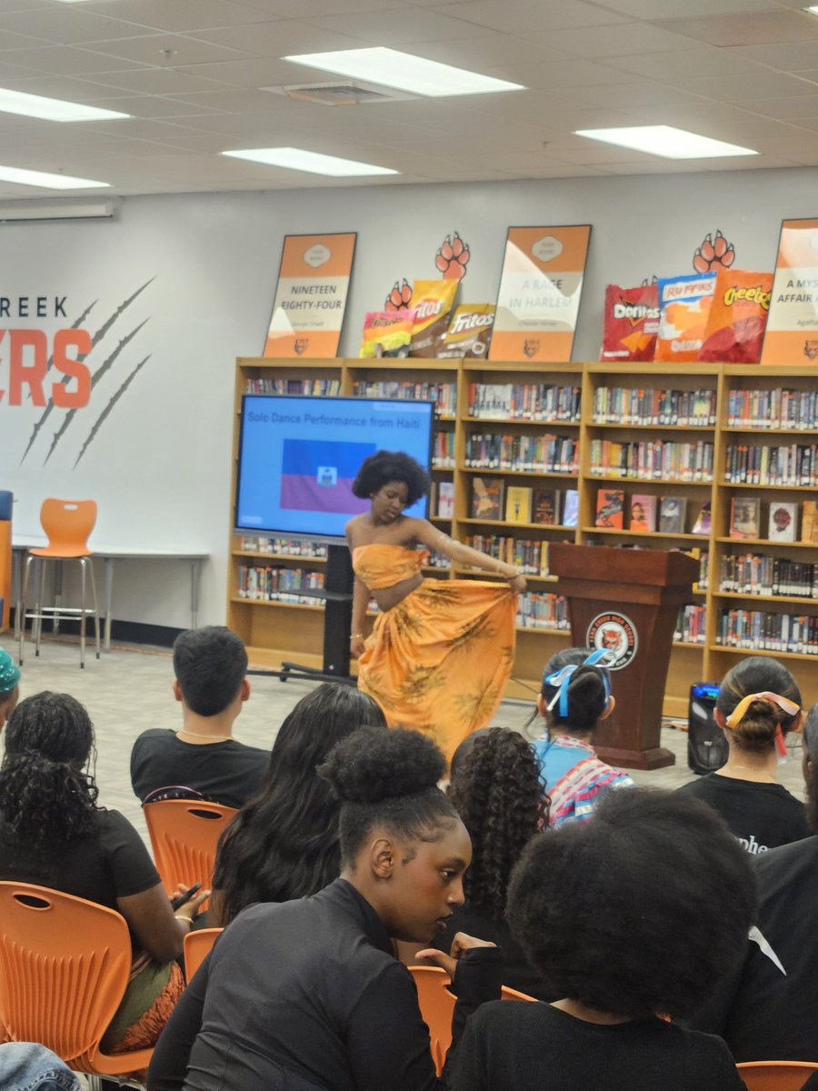 JCPS Language Services tweet media