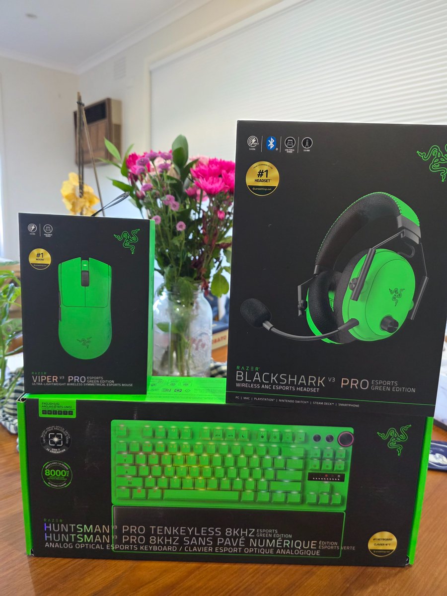 Gratisfaction tweet media