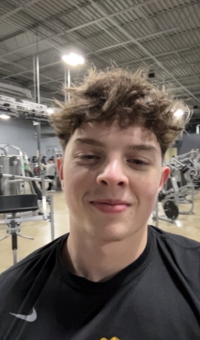 Unigo Scholarships tweet media