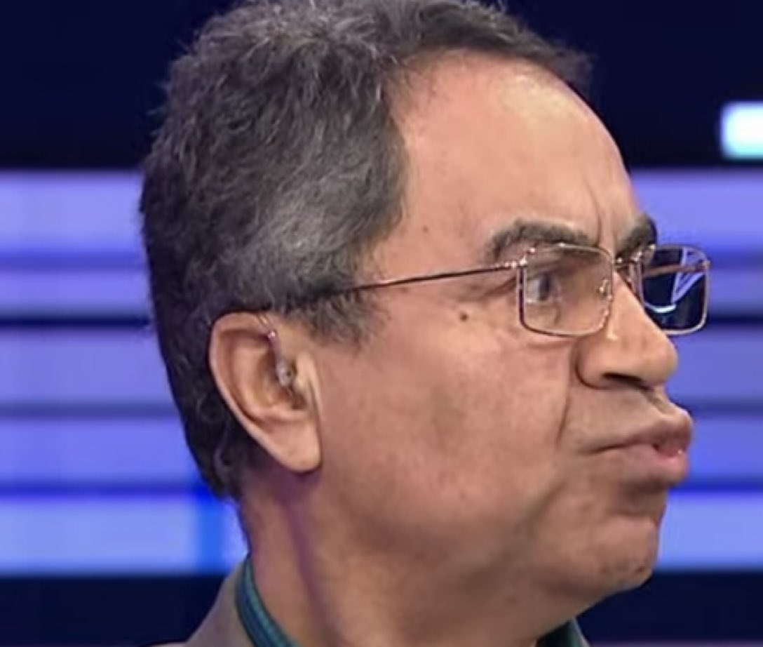 به مصدق دوران
فخر عرصه دیاثت
شکنجه‌گر همسر سابق، جناب پخمه اعظم بگید 
مردم در مراسم های با شکوه چهلم #جاوید_نامان_وطن  در جای‌جای کشور #جاويد_شاه‌ سر دادند
بدون فراخوان شاه