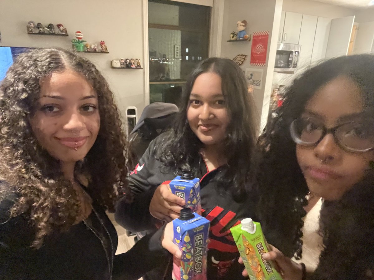 WhereIs_Lucky's tweet photo. Idk I js wanted to post us https://t.co/J8aZNWfmTL