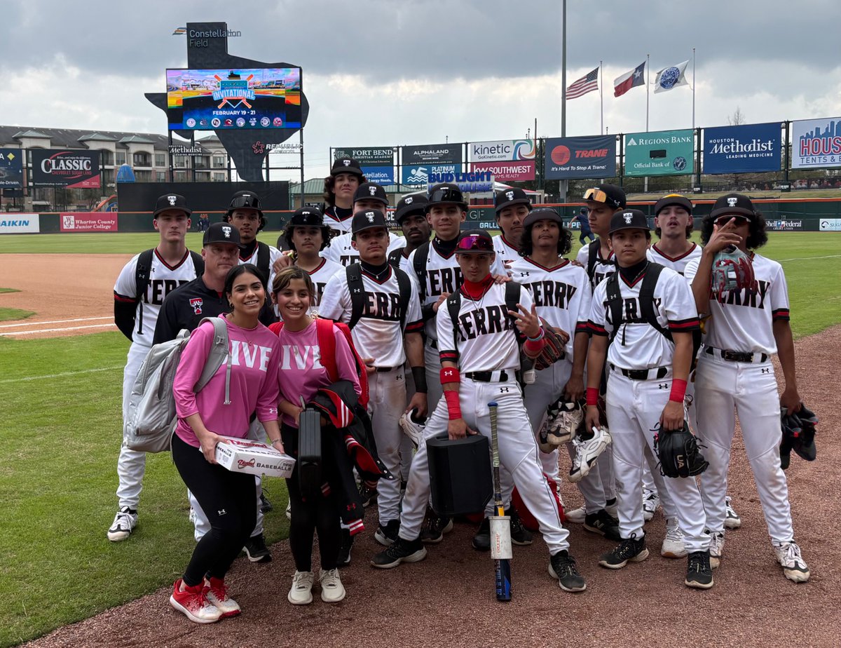 BFTerry_BSBL's tweet photo. Rangers win Game 1 of the Space Cowboys Invitational Tournament. https://t.co/CkYpVPc5Tk