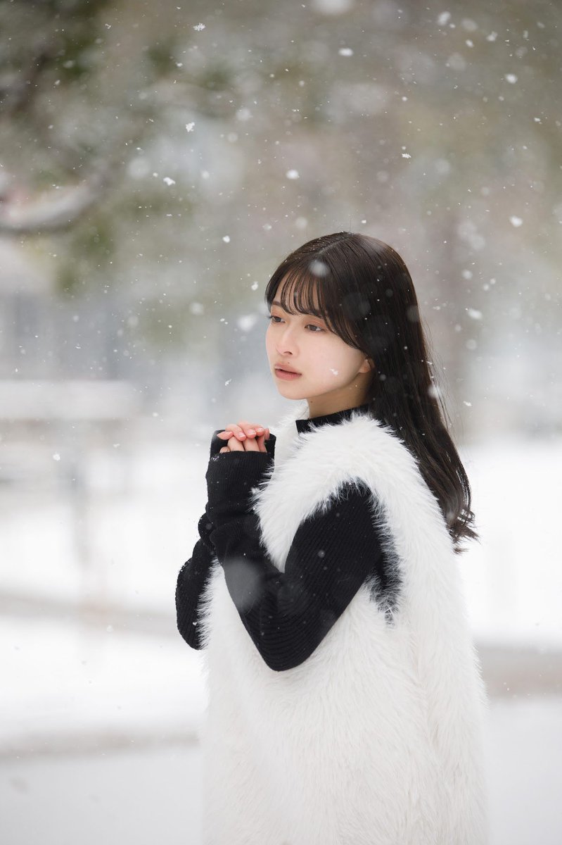 おはようございます🌞
【3/2  コサツ 雪撮☃️】
本日 21:00〜予約開始します！！
越後湯沢にての雪撮になります😳✨
衣装はスノボのウェアたちにしようかな🧐
って考えてます🤍🏂

🔗passmarket.yahoo.co.jp/event/show/det…