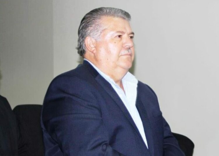 #Judicial | ⚖️ El Juzgado Décimo Segundo de Paz de San Salvador, convocó para el 23 de febrero de 2026, a una audiencia especial de reapertura del expediente que la Fiscalía General de la República promueve en contra de Enrique Rais y otras cinco personas, por administración