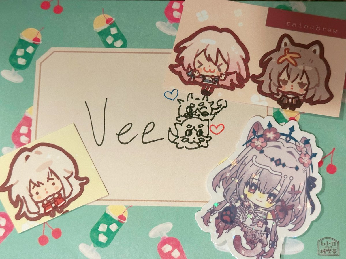 _FourNineSix's tweet image. Recieved the most adorable little package from oomf today 🥹🥹 @mythxl you don’t understand, I was eyeing the clock heavyyyy at work just so I could leave and check the mail. #PRIORITIES