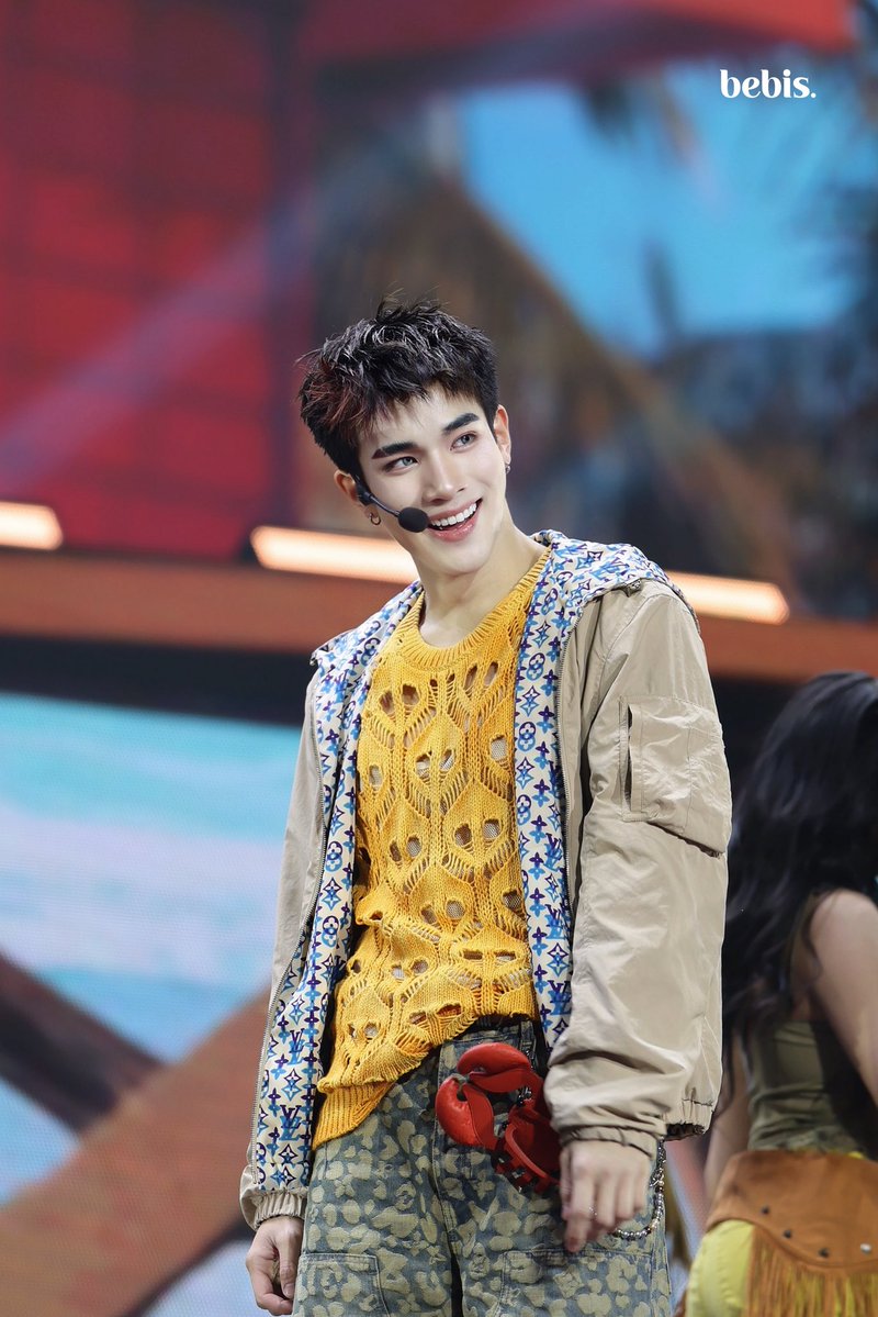 𝙗𝙚𝙗𝙞𝙨 ━ ❄️. tweet media