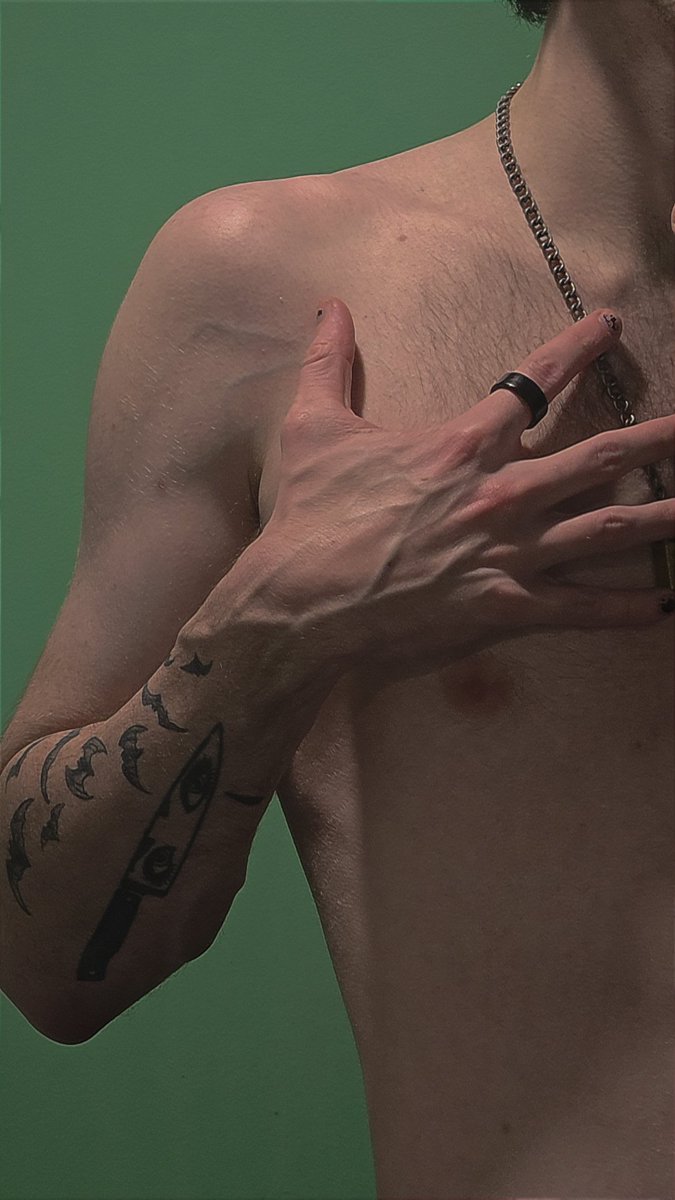 Deadfred8bread tweet media