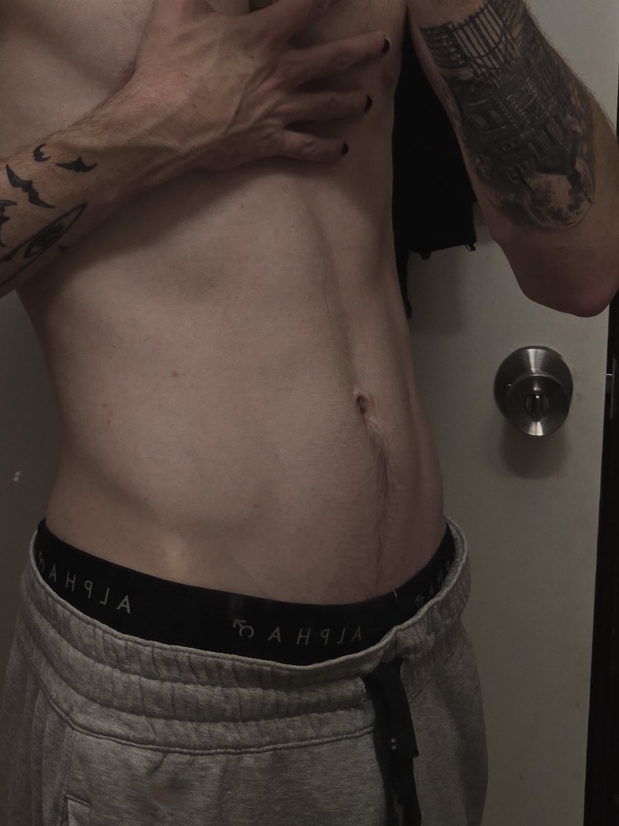 Deadfred8bread tweet media