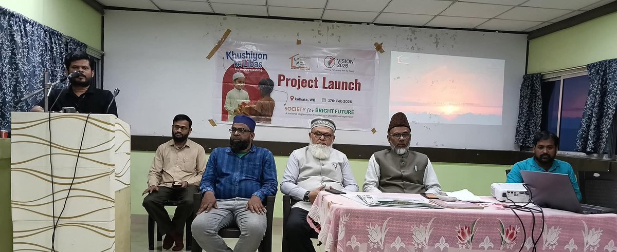 The Society for Bright Future (SBF) successfully launched its humanitarian initiative “#Khushiyon_Ke_Libas” in Kolkata, West Bengal.

The program was graced by Mr. Maseehur Rahman and Mr. Shadab Masoom, Partner Organization, West Bengal, along with Mr. Mohd. Shafi Madni as a CF.