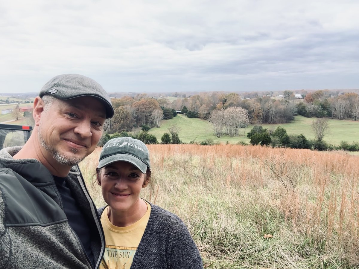 BeeSully 🐝 tweet media