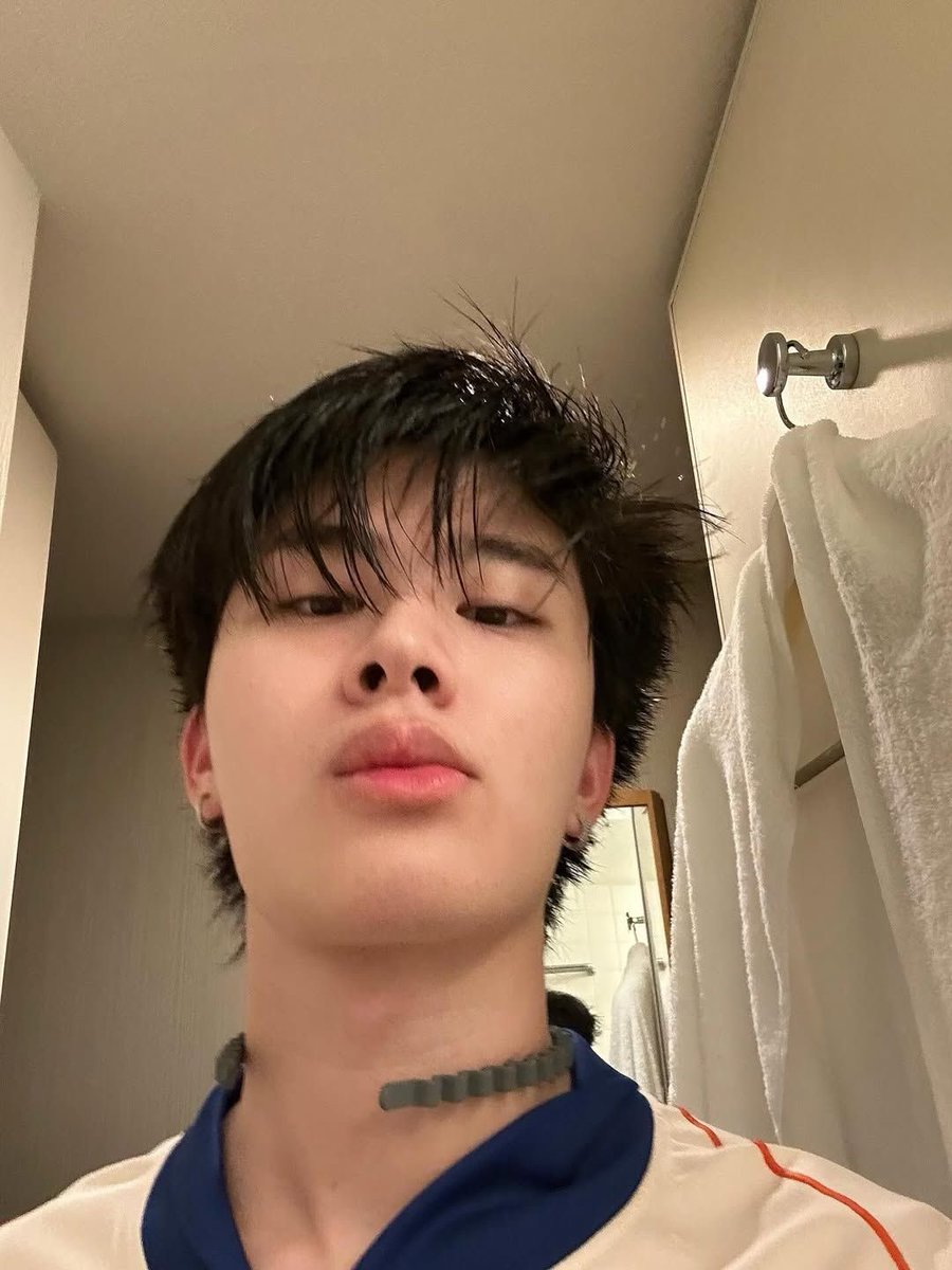 gimmethatqt's tweet photo. ถ้าให้เด็กเซลฟี่เองมันจะได้ไวบ์แบบนี้ บอกเลย ใบละหมื่น https://t.co/NolEkJbfG4