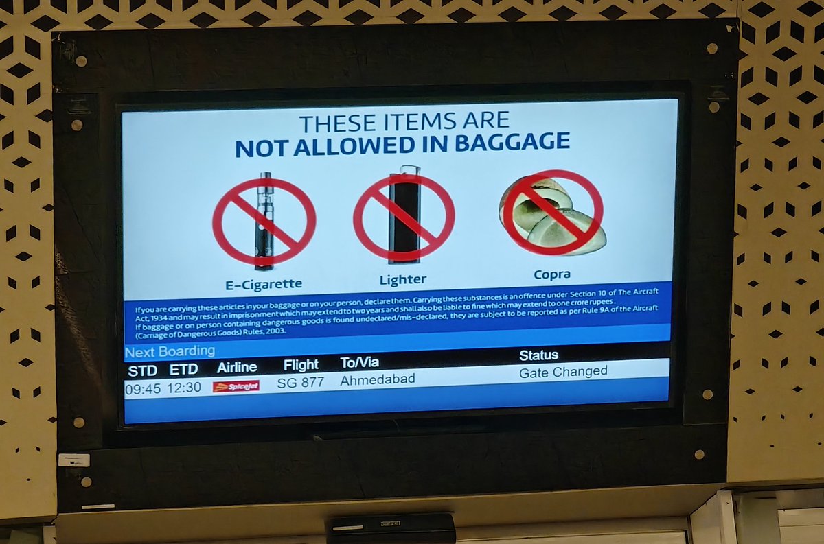 sanjeevKmedia's tweet image. Total chaos with @flyspicejet SG877 DEL-AMD. Delayed 2.5+ hrs, gate changed to a distant terminal, and zero staff presence at either gate.
​Per @DGCAIndia norms, where are the refreshments? Passengers are stranded without even basic tea/water! #SpiceJet #DGCA #FlightDelay #IGI