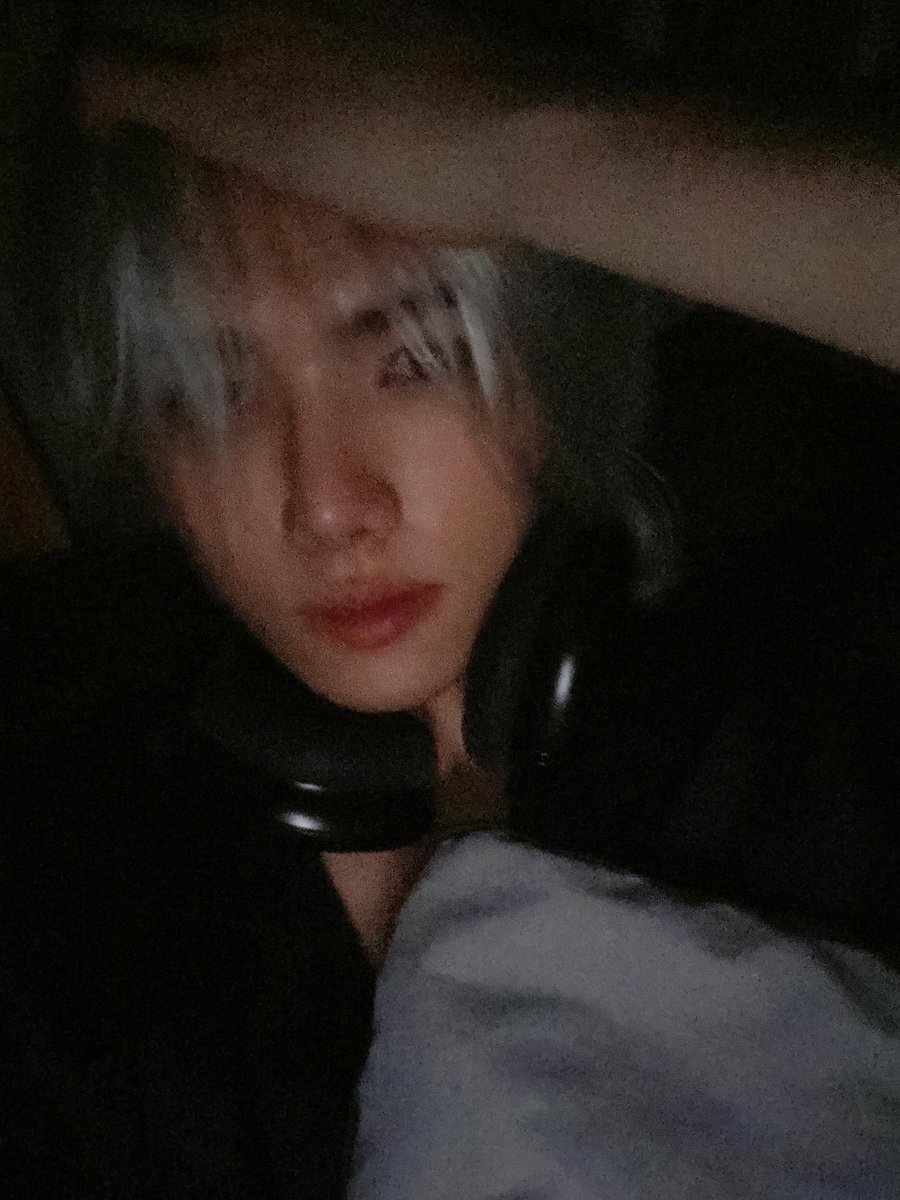 220222
UNIVERSE
#민희 #크래비티