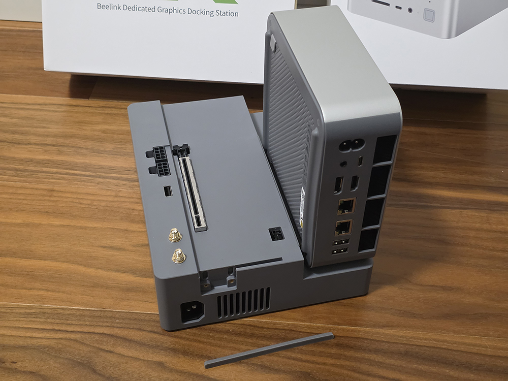 ミニPC Beelink GTi15 Ultra 285H 64GBと EX Pro Docking Stationの