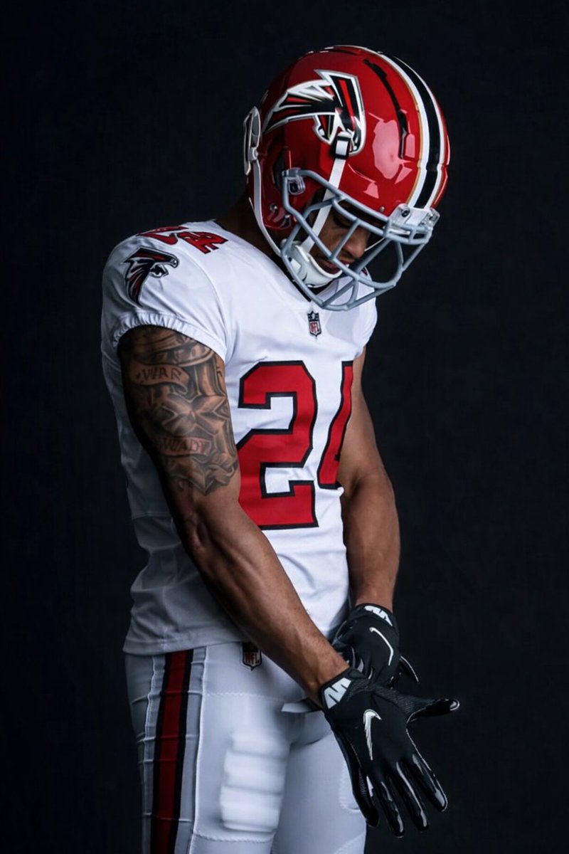 carelessdev's tweet photo. @ZachCohenFB @TheGraphicGod_ @AtlantaFalcons @ZachCohenFB @TheGraphicGod_ Nah I full heartedly expect this set of uniforms as the Final reveal in April while also having silver, red, and black pants options in the rotation &amp; Keeping our Matte Black Helmets w/ Chrome Facemask as an Alternate Helmet Option. 💯 https://t.co/G8qTPHZxLJ
