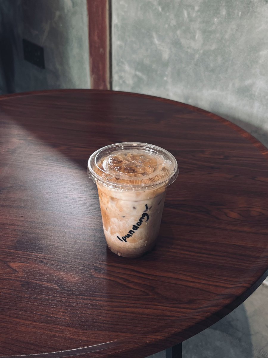 ファラ tweet media