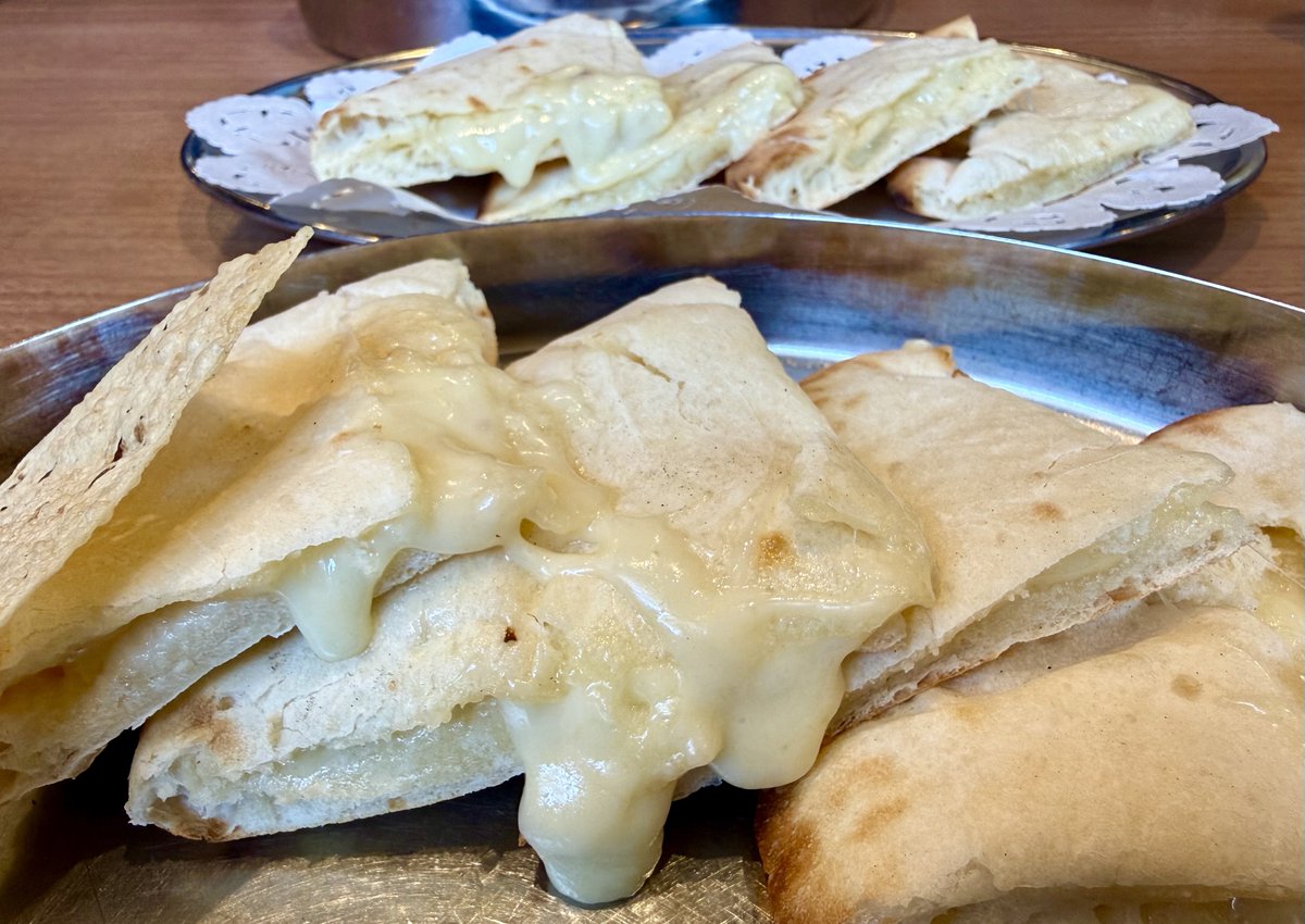 今日は、別皿のチーズナンを最初から頼んでチーズナン三昧＼(^o^)／