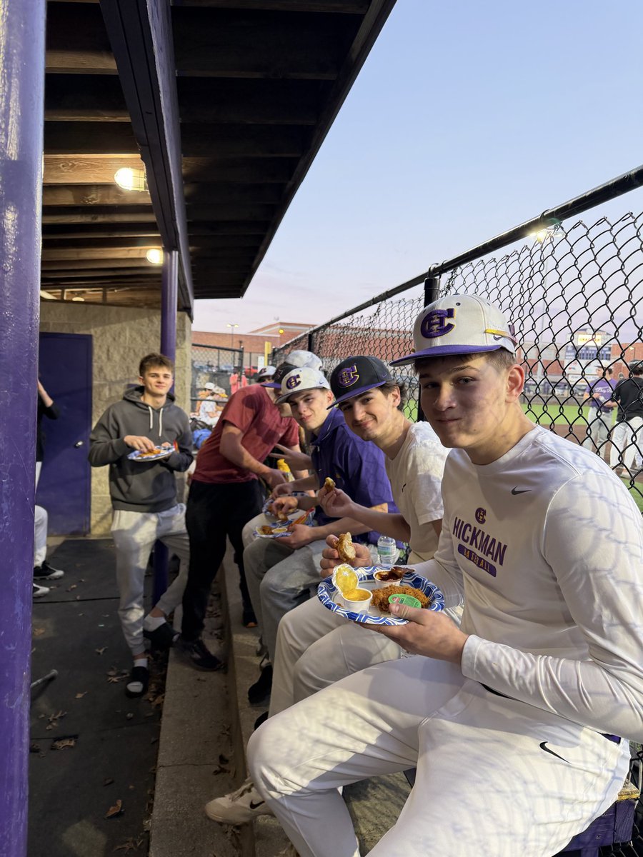 Hickman Baseball tweet media