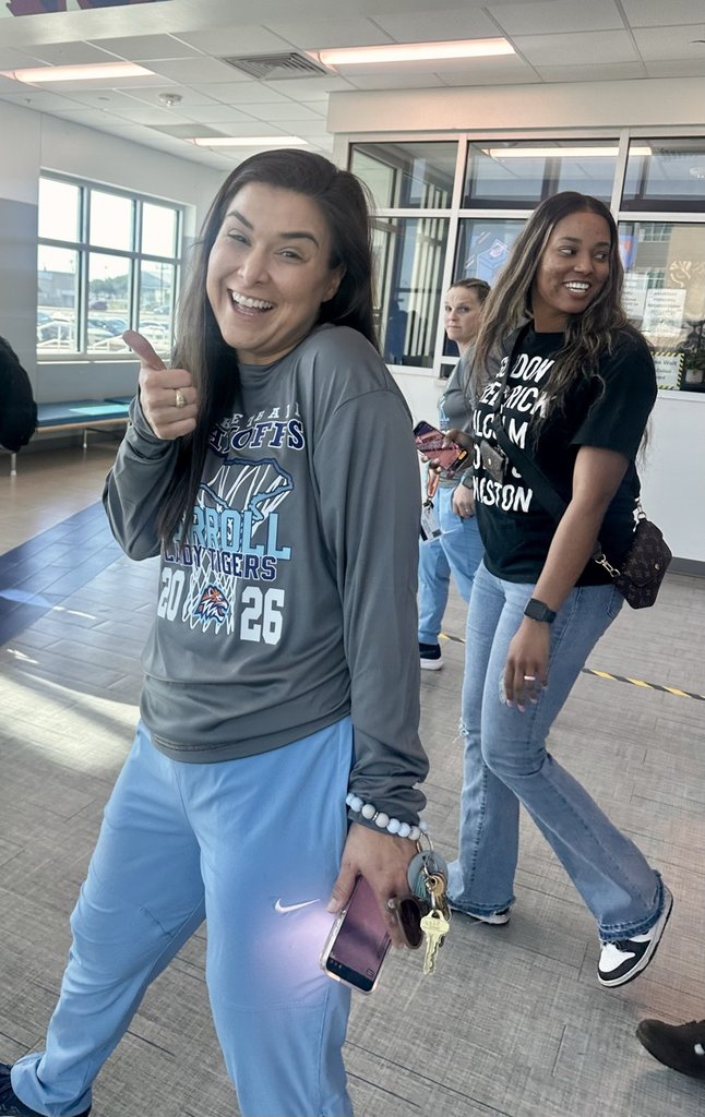 MaryCarrollHigh's tweet photo. ๐๐ THE FACE YOU MAKEโฆ ๐๐
โฆwhen your Lady Tigers punch their ticket to Round 2. ๐โ๏ธ
Winning coach vibes ONLY. ๐๐
#LadyTigers #WinningVibes #Round2Bound #TigerTough #TPND #BetterAtCarroll https://t.co/qAHyVMMiyj