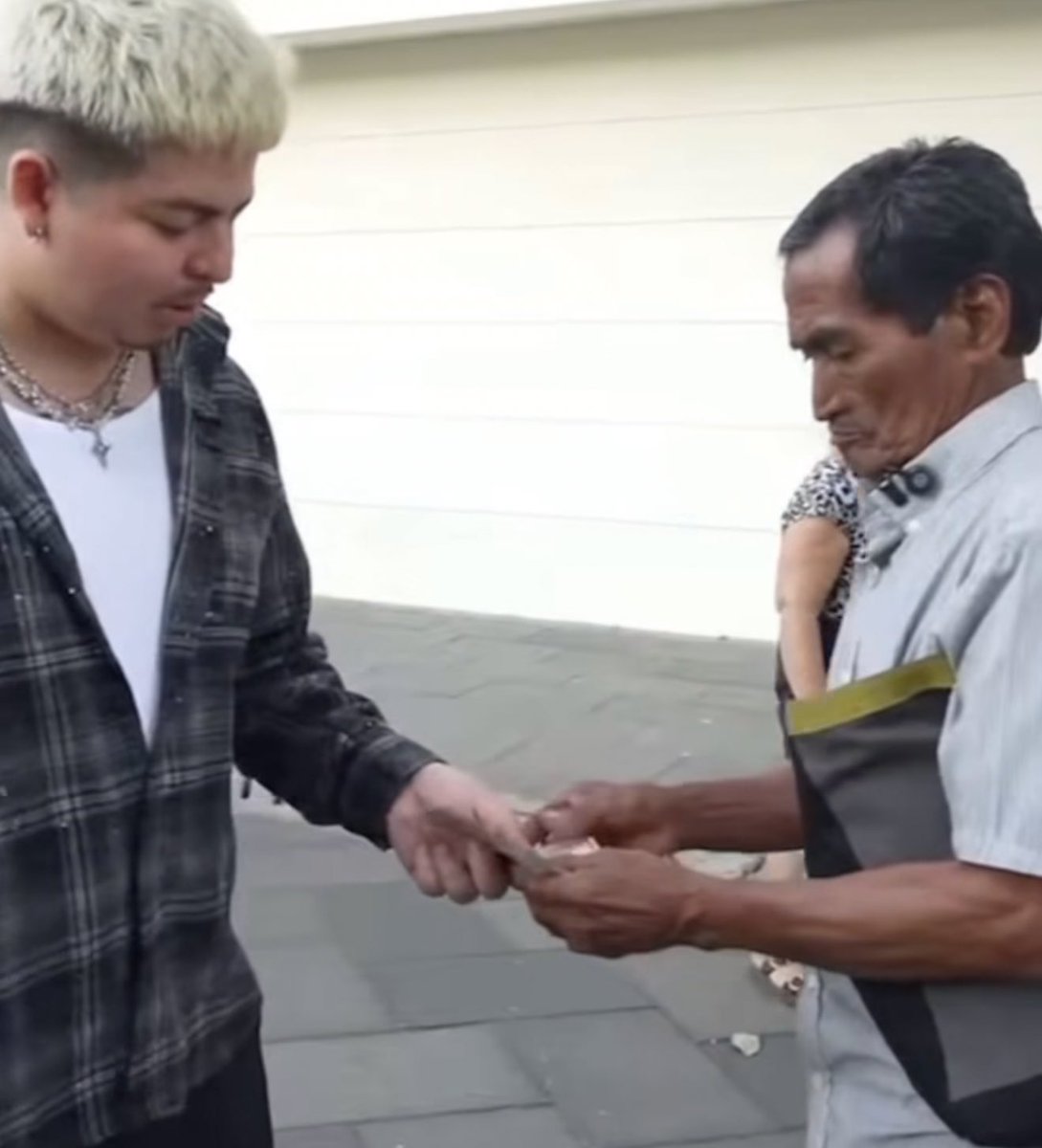 Sivar News tweet media