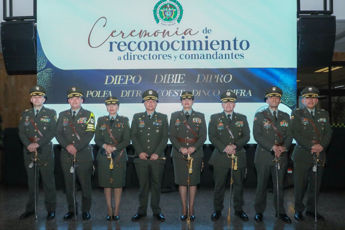 EducacionPonal's tweet photo. En ceremonia oficial, la señora brigadier general Yurian Jeannette Romero Murte asume el mando de la @EducacionPonal, reafirmando su compromiso con la excelencia académica, la transformación institucional y el fortalecimiento del talento humano al servicio del país. https://t.co/q4IU83NEoZ